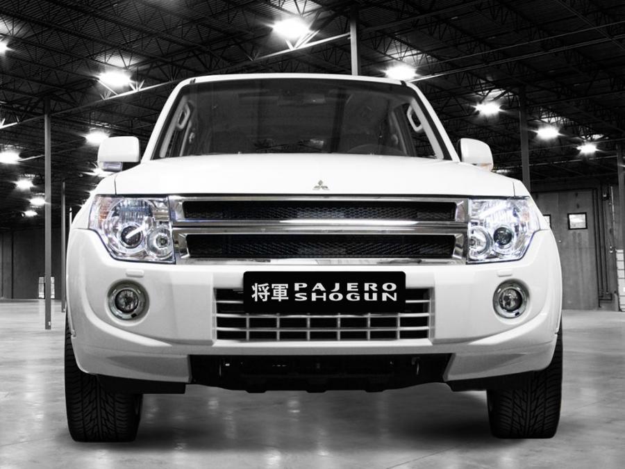  Mitsubishi Pajero Shogun 2013 года  (фото 2 из 3)
